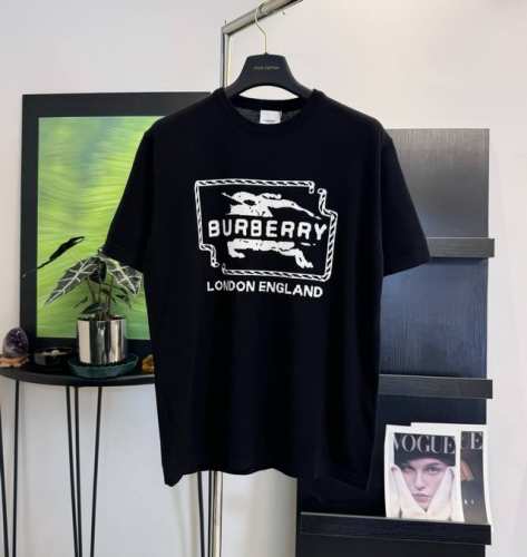 黑色款号：D245白色D246 纯原臻品 全网最高版本 Burberry 巴宝莉25Ss春夏新款 战马针织短袖 轻奢主义 男女日常通勤穿搭必备单品 正确版本 欢