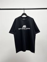 高版本，质量很好！巴黎世家 Balenciaga男女同款反光3M小字母短袖T恤！此款尺码偏大，最小Xs穿到145斤左右！最大穿到200多斤！ 巴黎世家Balen