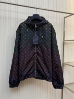 lv 路易25Ss花卉渐变印花防风夹克外套 Size：S M L Xl