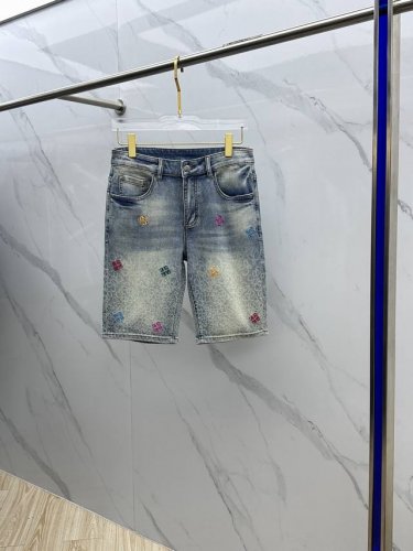Loewe*罗意威 高端定制、2025早春最新款牛仔裤短裤 柜台同步发售 原版定制复刻 客供五金辅料 原单品质 进口牛仔面料重工洗水 精品皮牌 做工走线精细 上