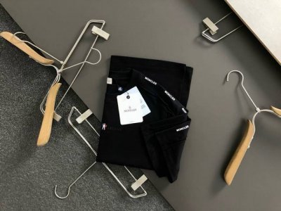 Mon*微宽版型M-Xxxl 25春夏顶级肩部印花款重磅经典短袖，精致工艺专柜面料，顶级元素融合打造，经典短袖3标齐全，潮男时尚，无论是上身舒适度还是都是无可比