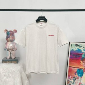 款号:Q13 # supreme Fw24 Week1 Money Tee 背面字母十字架印花棉质短袖T恤 男女同款 宽松版型 采用260克精梳棉双纱 从面料到