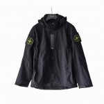 实拍细节图+尺码表 Stone Island 石头岛 户外机能冲锋衣夹克 暗黑机能风 防水抗风实用利器 原版聚纤面料 防水效果一级 纳米纤维抗风效果满满 内里双