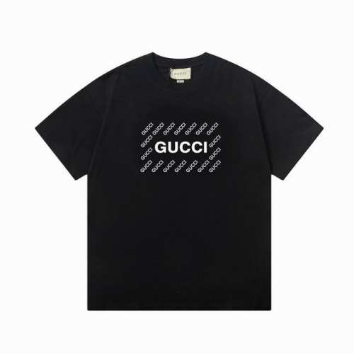 Gucci家经典款新款压花短袖- 双纱26支300克 罗纹360克 码数: Xs-L 颜色 黑色 白色