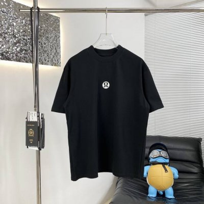 Lululemon露露乐蒙 25Ss新款短袖T恤 今年面料全新升级 采用高克重布料 洗完水260克 不缩水不变形 上身阔挺效果极佳 且舒适柔软质感十足 廊型版型