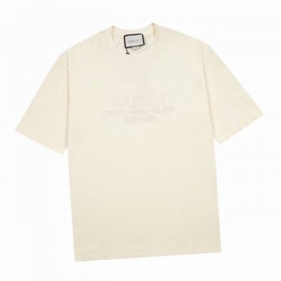 古驰 Gucci 春夏新款 经典字母同色刺绣圆领短袖T恤 高端品质独家定制 采用260克定织定染高克重纯棉面料 宽松Oversize版型 上身舒适 男女同款 c