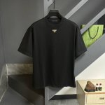 110包邮 （顶级最高版本）普拉达 Prada 经典胸前金属三角Logo套头圆领半袖T恤短袖 男女同款 情侣款 宽松版型 （最高版本 原版面料 高版本 高品质）