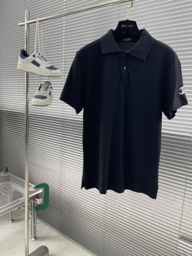 Chane 经典袖口刺绣polo衫 高品质朱地面料亲肤透气不起球 时尚又个性 修身版型 男女同款 码数：S-Xxl S码衣长67 胸围94 肩宽42 M码衣长6