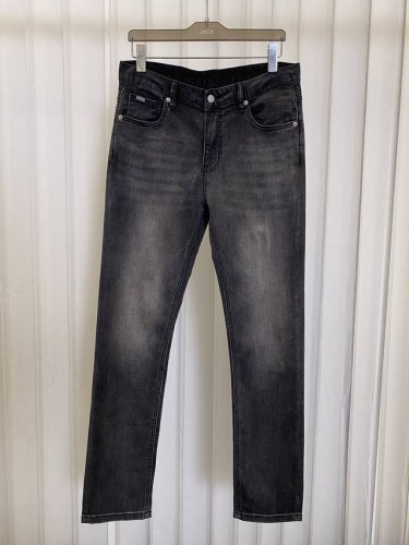 prad25 烟灰色全工艺砂洗 爆款奢华感25 Ss 新设计三角标头层牛皮 此款颜色真正做到了型色均匀稳定输出 重磅强烈推荐 复杂工艺工艺+洗水外贸 潮流色系不