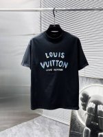 P170 路易威登 Lv 2025Ss新款 半袖 体恤 短袖 圆领T恤，高端版本！专柜定制面料 透气舒适度高，细节无可挑剔，品牌元素设计理念，体现高品质。手感细