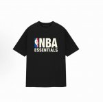 顶级版本Fear Of God Essentials X Nba 联名款 Fw24 Essentials Nba Tee 橡胶硅胶图案落肩宽松短袖T恤 高品面料
