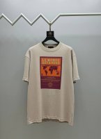 顶级版本 区别通货 全年不下架，放心出售 款式：路易 Lv短袖T恤 面料：300克重双纱100%棉 罗纹：320克重索络纳1*1潮牌 工艺：高清印花+进口烫钻