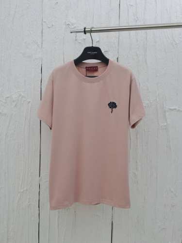 Gucc* 古驰 25Ss 玫瑰刺绣圆领短袖 纯棉质针织平纹面料，采用15S精棉平纹面料230G；搭配32S双纱螺纹，300G。采用精梳工艺处理的棉纤维制成的平