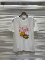 P230原版Ga 2025春夏新款时尚圆领刺绣订珠蛋糕T恤，纯棉工艺处理，亲肤透气，胸口重工订珠刺绣工艺，彰显精致设计风格，常规版型，上身尽显时尚风范。原版3色