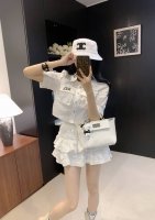 31223#25Ss新款Chane*刺绣字母衬衣 独家设计款 重工刺绣字母褶皱设计 模特上身均为大货实拍 Sml 黑白两色