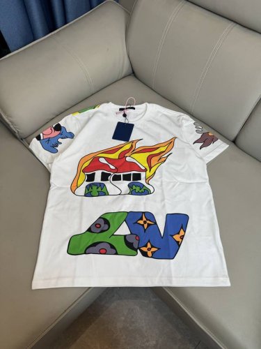 Louis Vuitton* 路易威登1VSs新款 Jazz Flyerslouis Vuitton* 路易威登火车头 1VSs新款Jazz Flyers 短袖