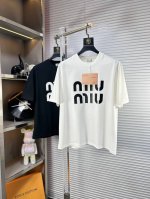 miu*缪缪 Ss25早春新款短袖T恤，冰潮棉系列越洗越柔软 官W1-1克重260 高版本 顶级图案Logo，帅气时尚，简约百搭款。不仅挺括，保持潮流的廓形，又