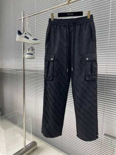 96030亚历山大王休闲裤 季度：夏季 尺码：M-2Xl 版型：阔腿直筒休闲裤 工艺：前后提花工艺 大牌之选 潮男必备神裤