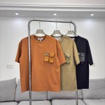 prada普拉达设计感双口袋户外速干短袖 面料采用高品质户外锦氨面料 面料上身舒服 当季必备 版型超正 拒绝臃肿 面料质感非常棒 非常显高端 当季必备 上身舒服