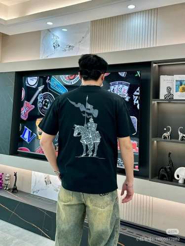 p90 款号：Hmy76# 巴宝莉Bbr Burberry 3D立体发泡印花大战马Logo短袖T恤 正儿八经270克纯棉双砂面料 所有面料均已提前做过缩水 品质