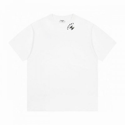 chanel 香奈儿25Ss Logo情侣款短袖T恤 面料260G双沙纯棉 手感非常舒服 时尚又个性 超级百搭好看的一款T恤 男女都非常合适 人手必备款 包装