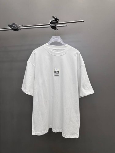 巴黎 ｜ 新款短袖T，成衣洗水工艺加情人节520定制标牌，男女同款，尺码Sml