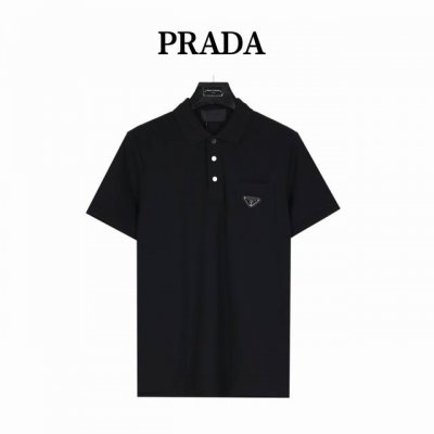 prada 普拉达 新款胸口三角标口袋polo短袖 胸前经典三角标铁牌，口袋设计以及典型精准的英式版型裁剪，各年龄段均可驾驭，满足任何日常生活工作场所穿着所需，
