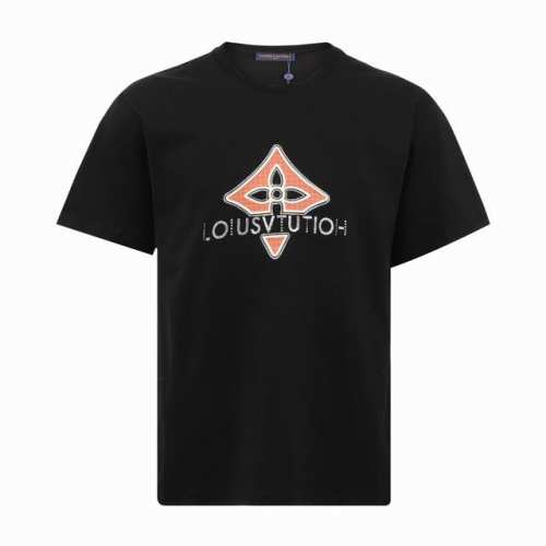 louis Vuitton 路易威登 闪钻字母绣花圆领短袖 秀场版型 胸前呈现 Marque L. Vuitton Deposee 珠饰刺绣 后部翻转效果 标签