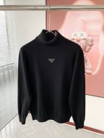 可支持年后退换 P160 秋冬新款长袖高领毛衣 颜色：黑色、白色 码数：M～3Xl。 品牌: 普拉达