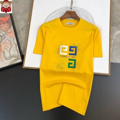 直 品牌 Givenchy 纪梵希 胖子福音 原单男士休闲短袖T恤，2025春夏新品，定制胸前顶级Logo 工艺、搭配整件细节 品质及剪裁设计都堪称一流，定制进