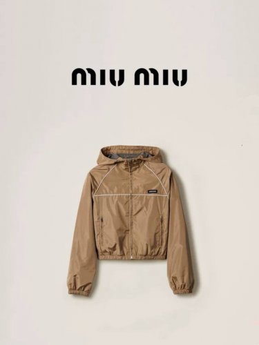 25Ss 新品 卡其色丝质混纺短夹克外套短裤 上衣Sml 短裤Sml