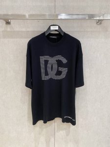 Dolce&Gabbana 杜嘉班纳 -Dg 重磅推荐！Ss夏装新品 专柜在售 最新系列图案Logo短袖T恤 必须人手一件的节奏！ 进口顶极精梳棉面料，极为亲肤