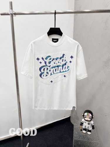 款D68 Good goodbrand重磅300克 印花搭配珠片刺绣工艺 采用重工亮片刺绣 颜色:白色 尺码:S M L Xl