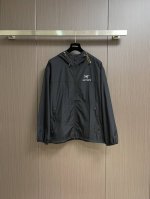 arcteryx 始祖鸟 2025Ss春夏新品，科技面料户外必备防紫外线高强弹力皮肤外套 每年都会出一款这种面的防晒衣老顾客都知道这种面料好穿 类似冰爽面料夏天