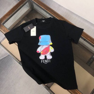 fendi 芬迪 春夏最新情侣款短袖T恤 全套定制辅料 精致彩色小熊印花工艺设计 定制纯棉面料 立体的同时又不会有闷湿感 舒适性与透气性兼优可亲肤 柔软抗皱性和