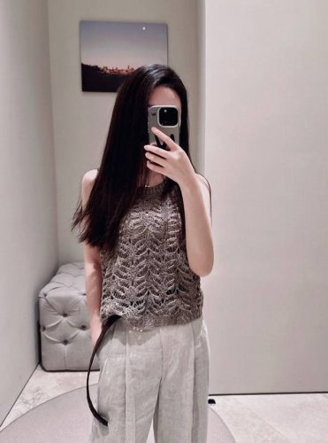Bc 叶形蕾丝吊带 模特图