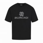 巴黎世家 Balenciaga 夏季新款 错位字母刺绣圆领短袖T恤 高级定制高支精棉面料 手感细腻柔软 上身挺括有型 胸前品牌Logo设计 轻松将时髦感进阶 做