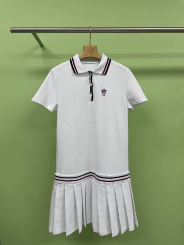 dior2025Summervibe系列春夏新款连衣裙 网球少女风太甜啦 Diorvibe系列是一个将运动风范和优雅魅力相融合的系列 我真的超爱 上身一整个被生