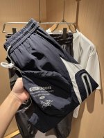 arcter*X始*祖鸟 2025春夏新款休闲运动风格休闲裤，户外品牌可能大家第一想到的就是加拿大鹅、始祖鸟。给人一种标签试的感觉！除了在款式设计上颇有造诣之外