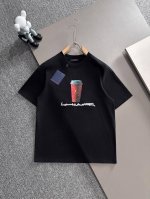 Louis Vuitton* 2025春夏款上新 原高版本 驴家Lv 面料采用270克高密度纯棉 不变形 不缩水 工艺介绍：双线走位 胸前网点印花＋精密绣花工艺
