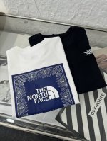 the North Face 北面 25Ss Tnf经典后背腰果花印花情侣短袖T恤 小红书热门爆款，明星网红同款穿搭，男女日常通勤穿搭必备单品！ 高品质260克