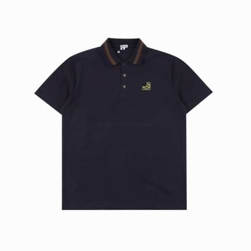 loewe 罗意威 胸口拼色刺绣Logo短袖Polo衫 专用定制面料 G蜂窝珠地棉，定织定染。领子螺纹为三色提花定制扁机制成，胸前立体拼色高密绣花，无毛边。衣服