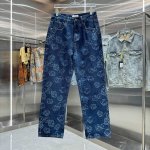 香奈儿 25新品 满身直喷字母牛仔裤！特定最新品牌皮标 重磅单品~私渠稀有臻品 客供五金辅料 进口客供定织牛仔棉布面料,时尚又个性 超级百搭好看的一款 人手必备