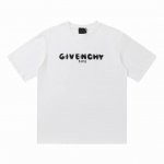givenchy 纪梵希23Ss字母印花短袖T恤 面料 240克双纱高密度纯棉面料 - 工艺: 整件衣服采用精密压花工艺 - 男女同款均可驾驭 - 尺码 M L