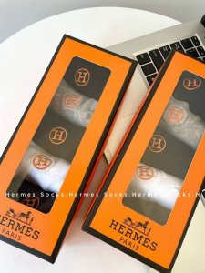 60包邮 her*一盒5双！堪称经典，四季春夏男士短袜爱马*新品，无可挑剔.H家最新系列，百搭都显得潮流时尚,档次感绝佳全棉材质吸汗透气舒适感十足,有效的吸湿排