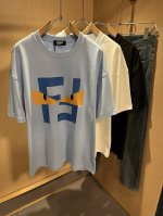 Fen*I 芬*迪2025春夏新款Fd家族Ff男女同款短袖T恤，男女同款百搭极简短袖。意大利原厂订单，Fd家族人气单品，简约纯色系打造。Fd家族经久不衰的标志性
