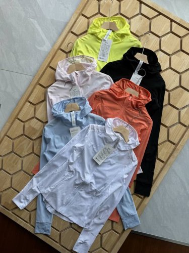 lululemon 露露乐蒙 Mist Over Windbreaker 防晒衣 轻盈防晒 自在随行 Upf70+ 高效防晒 专业级防晒科技 有效阻隔99%紫外