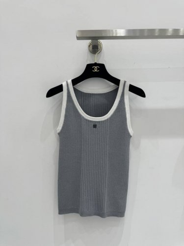 chanel 2025 沙滩春夏新品 撞色修身针织背心 金属装饰设计百搭减龄又时髦 少女穿搭修身版型不挑人上身巨显瘦 码数 Sml