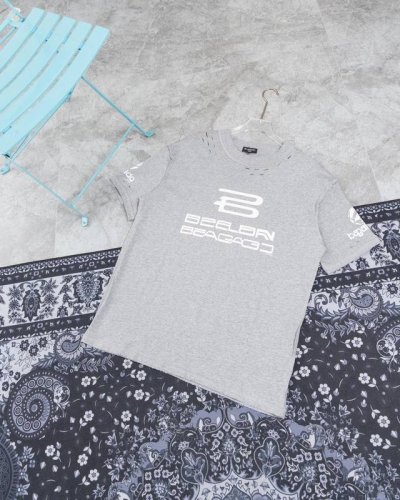 款M48 巴黎世家割破短袖 Balenciaga巴黎世家 Generated系列新款T恤 新款 24开春细节都是采用反车，反车缝线设计感十足，前后面左右袖釆用新