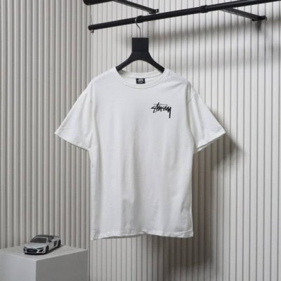 stussy 斯图西 25Ss 毛绒骰子印花Logo短袖T恤 经典版型玩味设计，加州风情随性无拘束，260G纯棉面料厚实立挺不软塌，版型正，柔软舒适透气，不闷热